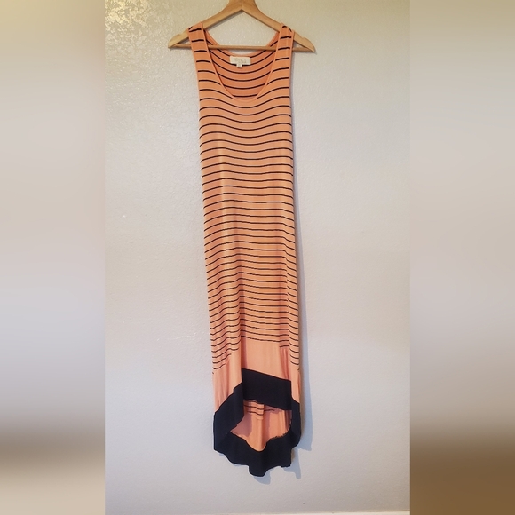 💚5/$25 Olive & Oak High Low Maxi Dress Peach Black Stripe Racerback Size Small - Picture 2 of 5